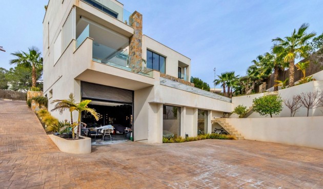 Resale - Villa -
Orihuela - Las Colinas Golf