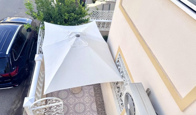 Återförsäljning - Town House -
Orihuela Costa - Playa Flamenca