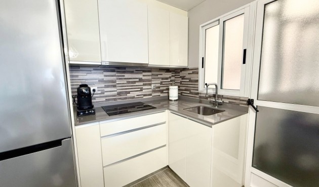 Resale - Apartment -
Torrevieja - PARQUE DE LAS NACIONES