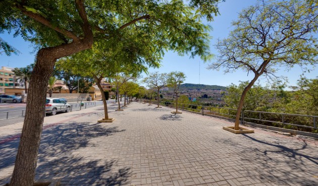 Resale - Apartment -
Guardamar del Segura - Pueblo