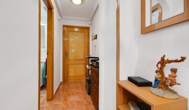 Resale - Apartment -
Guardamar del Segura - Pueblo