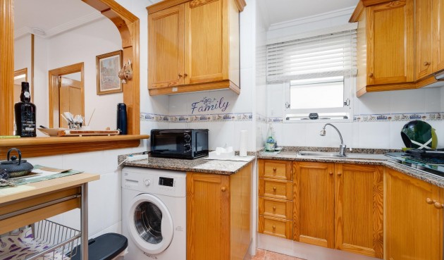 Resale - Apartment -
Guardamar del Segura - Pueblo