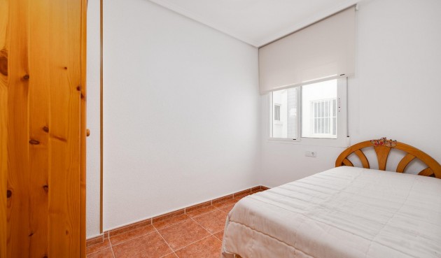 Resale - Apartment -
Guardamar del Segura - Pueblo