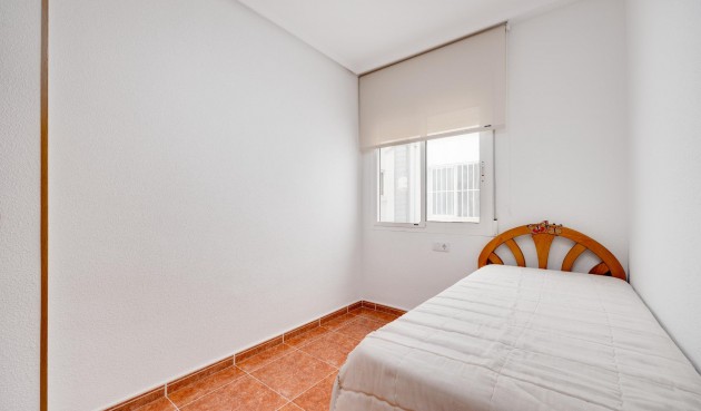 Resale - Apartment -
Guardamar del Segura - Pueblo