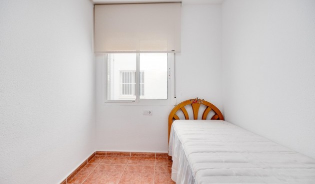 Resale - Apartment -
Guardamar del Segura - Pueblo