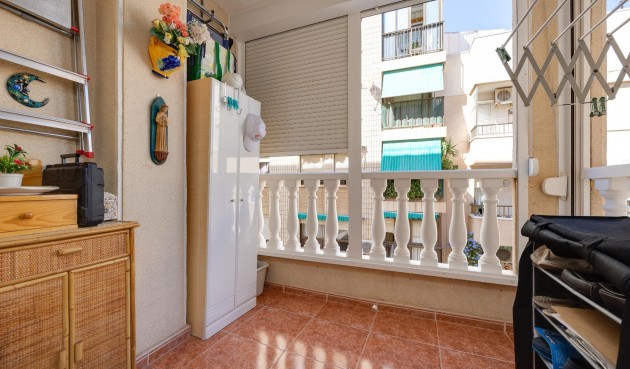 Resale - Apartment -
Guardamar del Segura - Pueblo