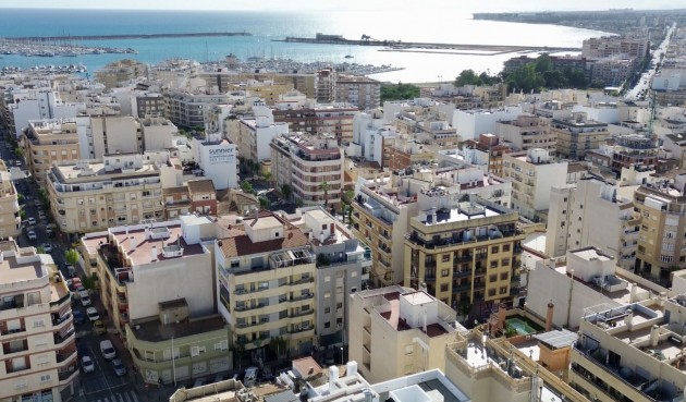 Resale - Apartment -
Torrevieja - Costa Blanca