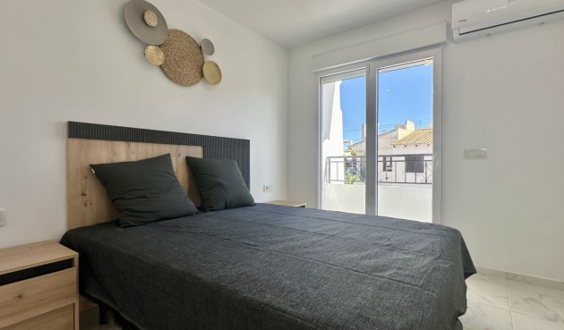 Återförsäljning - Town House -
Torrevieja - Costa Blanca