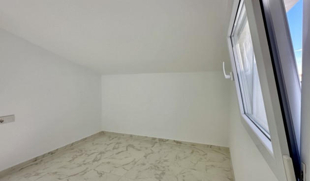 Brukt - Town House -
Torrevieja - Costa Blanca