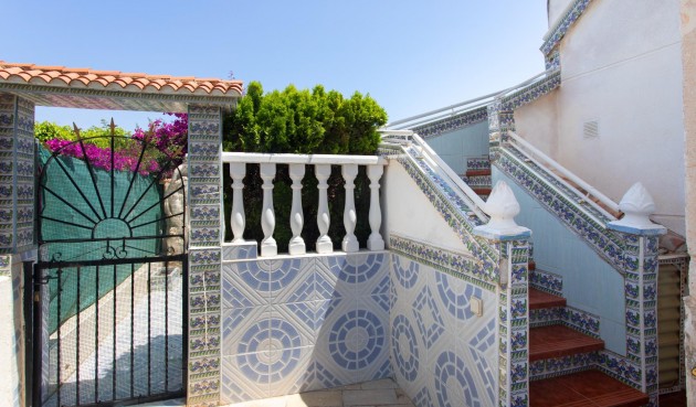 Resale - Bungalow -
Orihuela Costa - Punta Prima