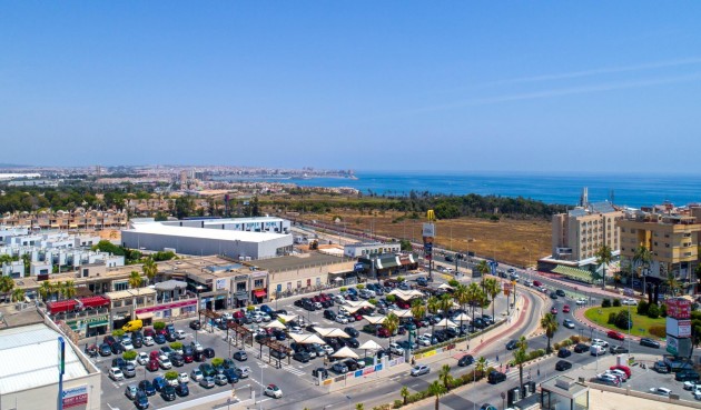 Resale - Bungalow -
Orihuela Costa - Punta Prima