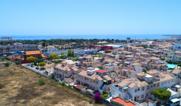 Resale - Bungalow -
Orihuela Costa - Punta Prima