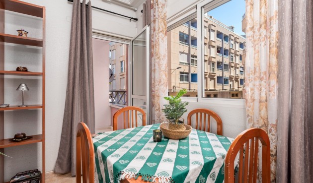 Återförsäljning - Apartment -
Torrevieja - Costa Blanca