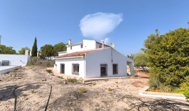 Resale - Villa -
Novelda - Inland