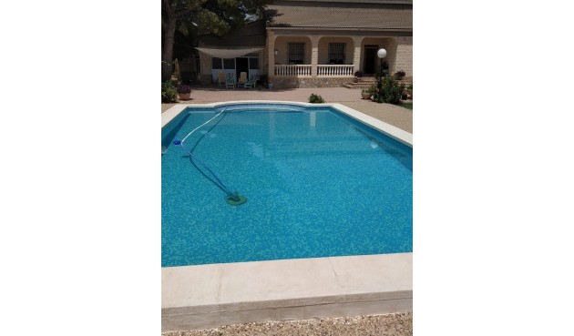 Resale - Villa -
Revuelta de Yecla - Inland