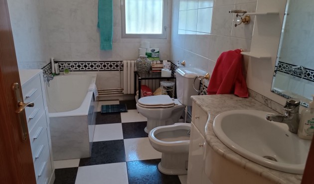 Resale - Villa -
Revuelta de Yecla - Inland