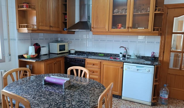 Resale - Villa -
Revuelta de Yecla - Inland