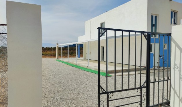 Brukt - Villa -
Pinoso - Inland