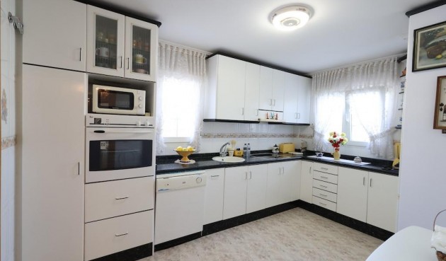 Brukt - Villa -
Orihuela Costa - Costa Blanca