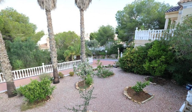 Brukt - Villa -
Orihuela Costa - Costa Blanca