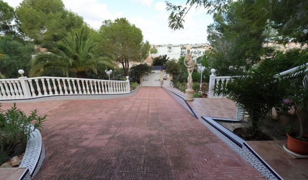 Brukt - Villa -
Orihuela Costa - Costa Blanca