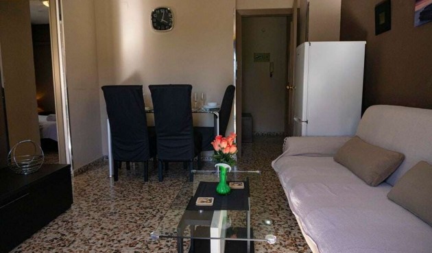 Resale - Apartment -
Punta Prima - Costa Blanca