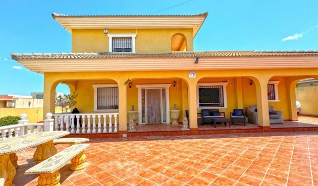 Brukt - Villa -
Torrevieja - Los Balcones