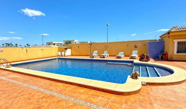 Brukt - Villa -
Torrevieja - Los Balcones
