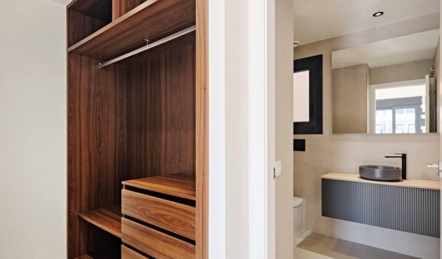 Återförsäljning - Apartment -
Torrevieja - Costa Blanca