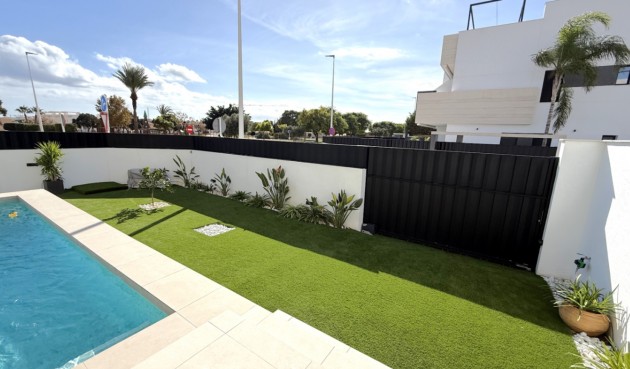 Resale - Apartment -
Pilar de la Horadada - Costa Blanca