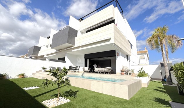 Resale - Apartment -
Pilar de la Horadada - Costa Blanca