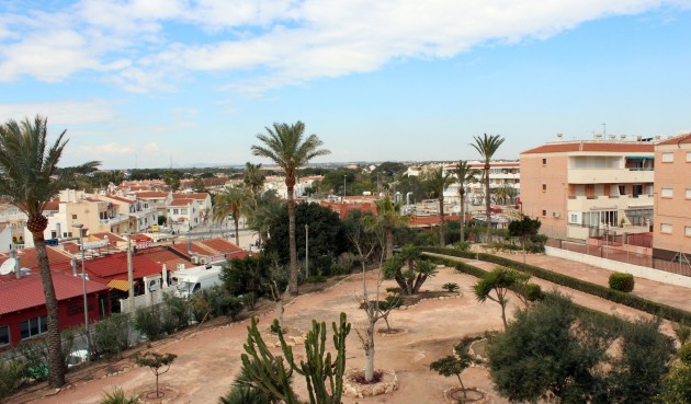 Återförsäljning - Apartment -
Mil Palmeras - Costa Blanca
