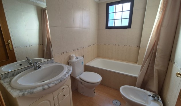 Återförsäljning - Duplex -
Torrevieja - Costa Blanca