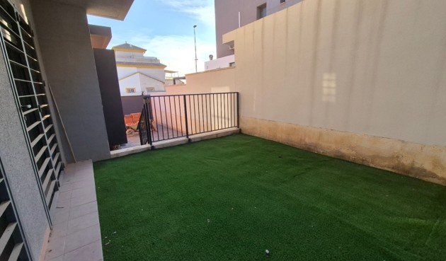 Återförsäljning - Duplex -
Torrevieja - Costa Blanca