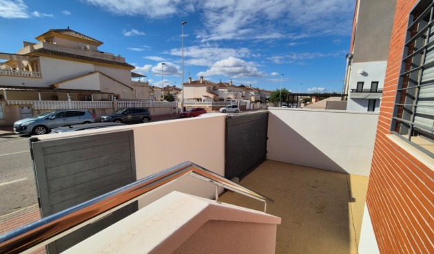 Återförsäljning - Duplex -
Torrevieja - Costa Blanca