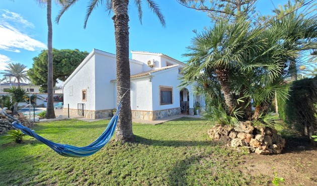 Brukt - Villa -
Orihuela Costa - Costa Blanca
