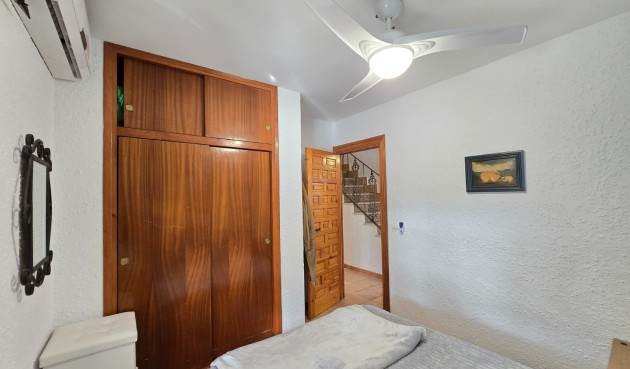 Brukt - Villa -
Orihuela Costa - Costa Blanca