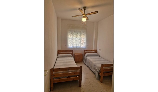 Resale - Bungalow -
Torrevieja - Playa De Los Naufragos