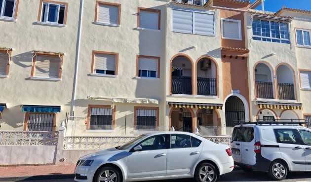Resale - Bungalow -
Torrevieja - Playa De Los Naufragos