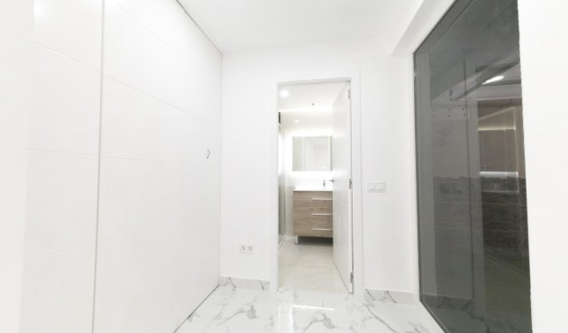 Återförsäljning - Apartment -
Torrevieja - Playa De Los Naufragos