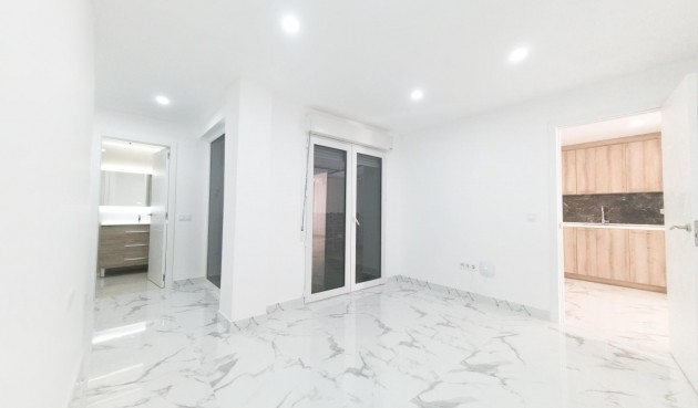 Återförsäljning - Apartment -
Torrevieja - Playa De Los Naufragos