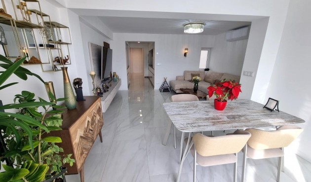 Resale - Apartment -
Torrevieja - Centro