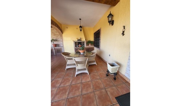 Resale - Villa -
Bigastro - Inland