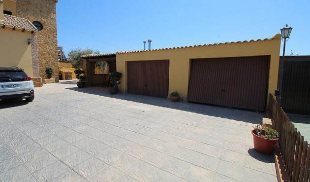 Resale - Villa -
Bigastro - Inland