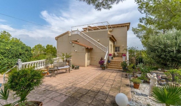 Resale - Villa -
Pinar de Campoverde - Inland