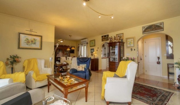 Resale - Villa -
Pinar de Campoverde - Inland