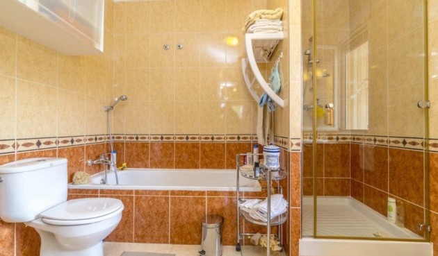 Resale - Villa -
Pinar de Campoverde - Inland