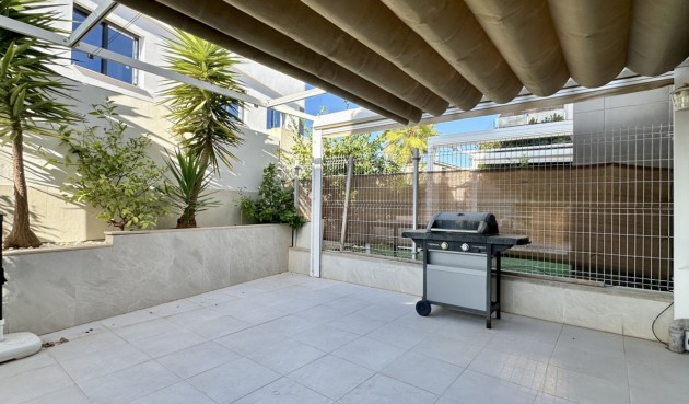 Återförsäljning - Villa -
Orihuela Costa - Costa Blanca