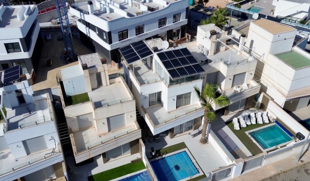 Återförsäljning - Villa -
Orihuela Costa - Costa Blanca