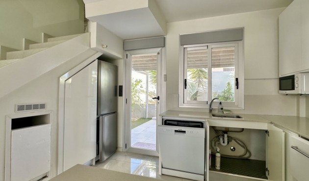 Återförsäljning - Villa -
Orihuela Costa - Costa Blanca